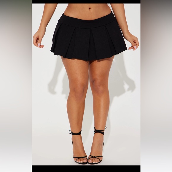 Fashion Nova skort - Picture 2 of 4